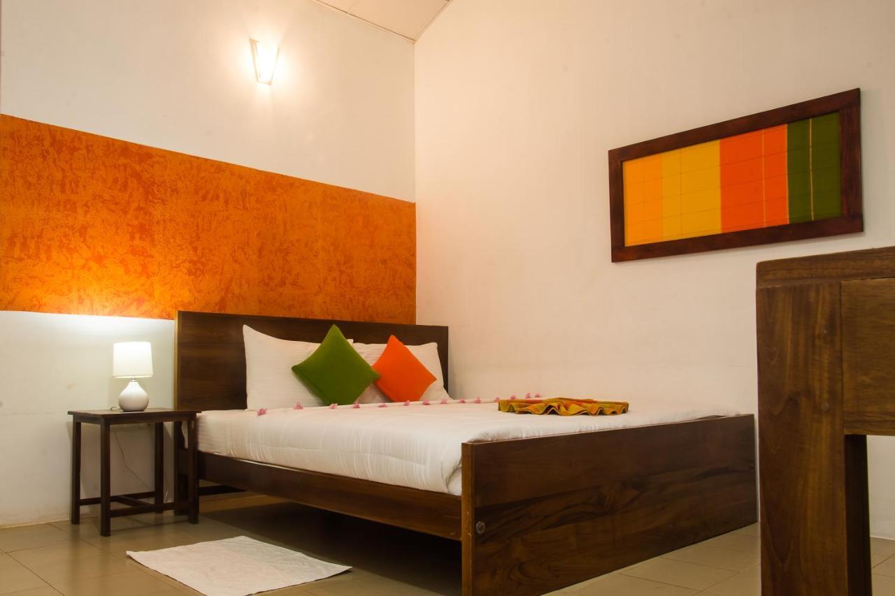 Amaranta Classic Retreat Bambaragaleyaya ภายนอก รูปภาพ