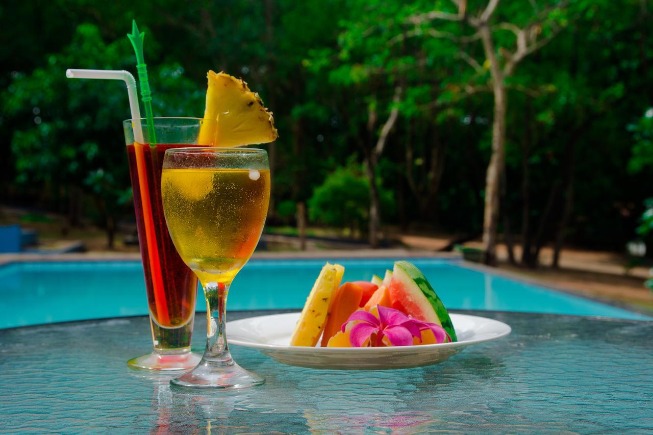 Amaranta Classic Retreat Bambaragaleyaya ภายนอก รูปภาพ