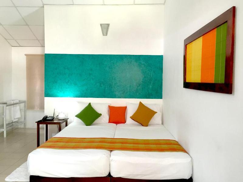 Amaranta Classic Retreat Bambaragaleyaya ภายนอก รูปภาพ