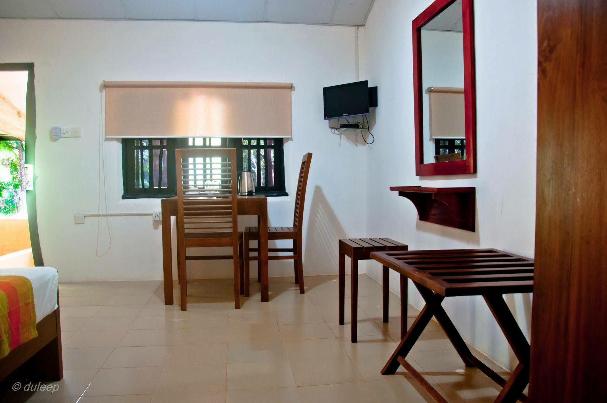Amaranta Classic Retreat Bambaragaleyaya ภายนอก รูปภาพ